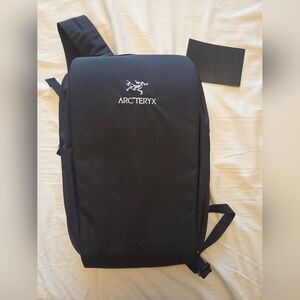 Arc’teryx Blade 6 Backpack - Black - Discontinued Minimalist Commuter